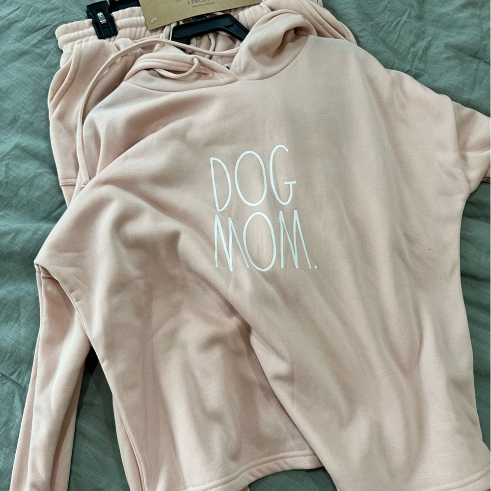 Rae Dunn dog mom sweatshirt and jogger set size medium,Light pink. New with tags